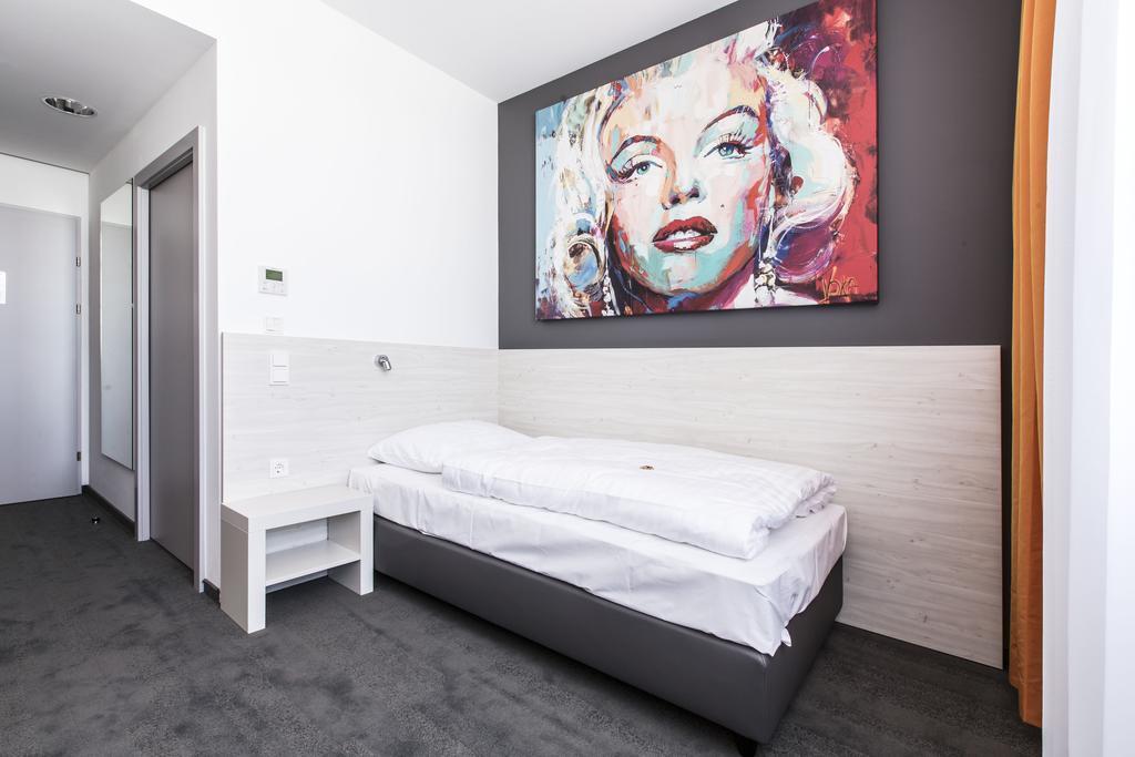 Msc Hotel نوينكيرشن الغرفة الصورة